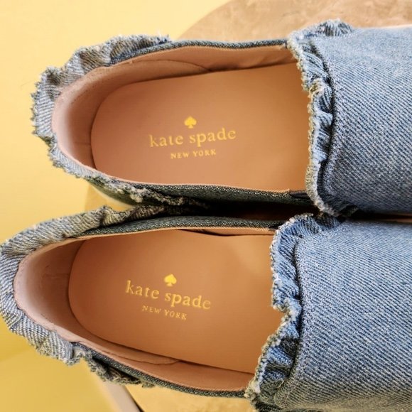 Kate Spade Blue Denim Ruffle Sneakers 9M NWOB Size US 9 - Picture 4 of 13